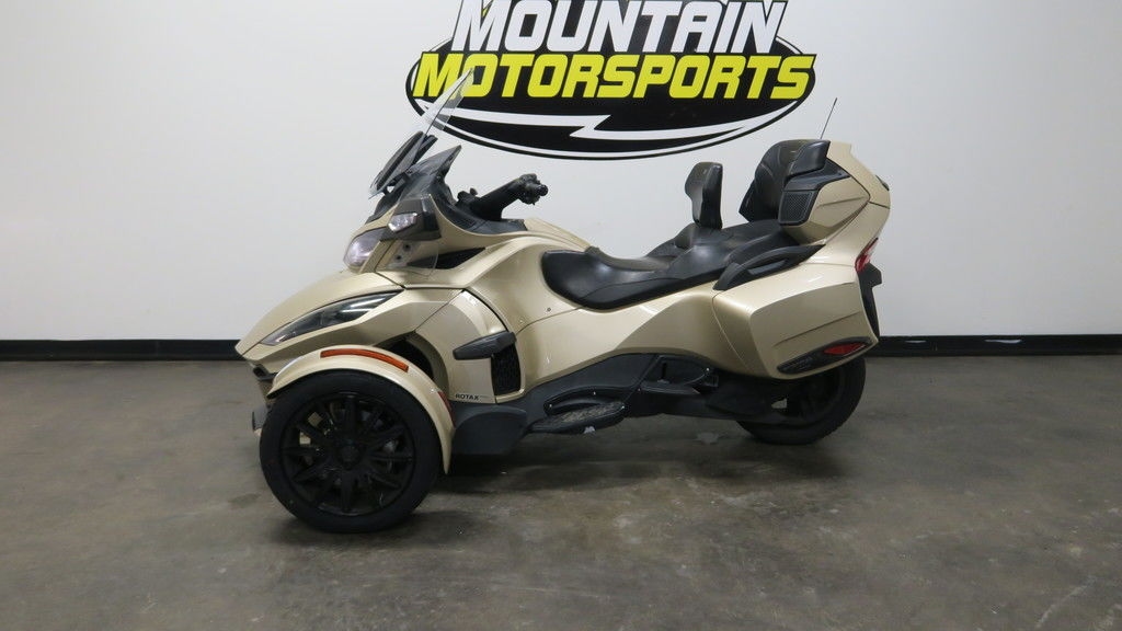 2018 Can-Am® Spyder RT Limited Dark - Sold Boat