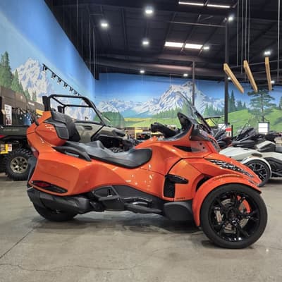 BOATZON | Can-Am® Spyder RT Limited Dark 2019