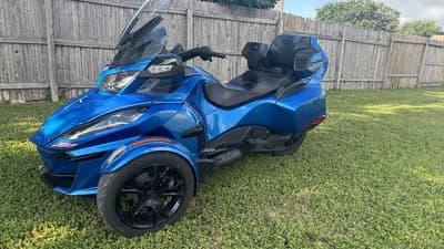 BOATZON | Can-Am® Spyder RT Limited Dark 2019