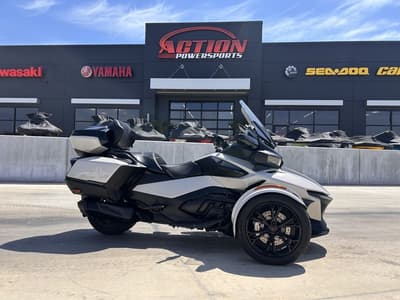 BOATZON | Can-Am® Spyder RT Limited Dark 2021