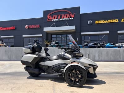 BOATZON | Can-Am® Spyder RT Limited Dark 2021