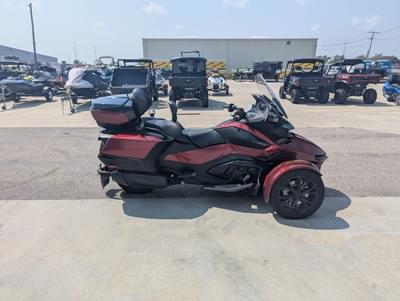 BOATZON | Can-Am® Spyder RT Limited Dark 2021