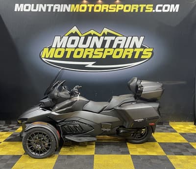 BOATZON | Can-Am® Spyder RT Limited Dark 2026