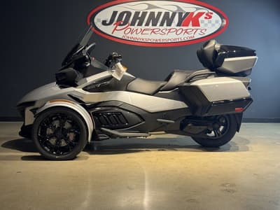 BOATZON | Can-Am® Spyder RT Limited Dark Wheels 2025