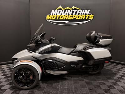 BOATZON | Can-Am® Spyder RT Rotax 1330 ACE 2025 BOATZON | Can-Am® Spyder RT Rotax 1330 ACE 2025