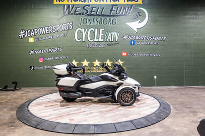 BOATZON | Can-Am® Spyder RT SeaToSky 2024