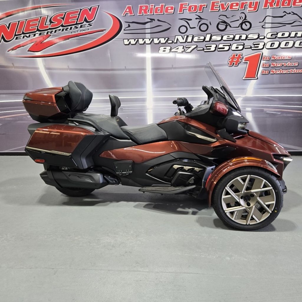 2026 Can-Am® Spyder RT SeatoSky - Sold Boat