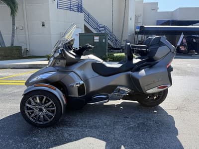 BOATZON | Can-Am® Spyder RT SM6 2014