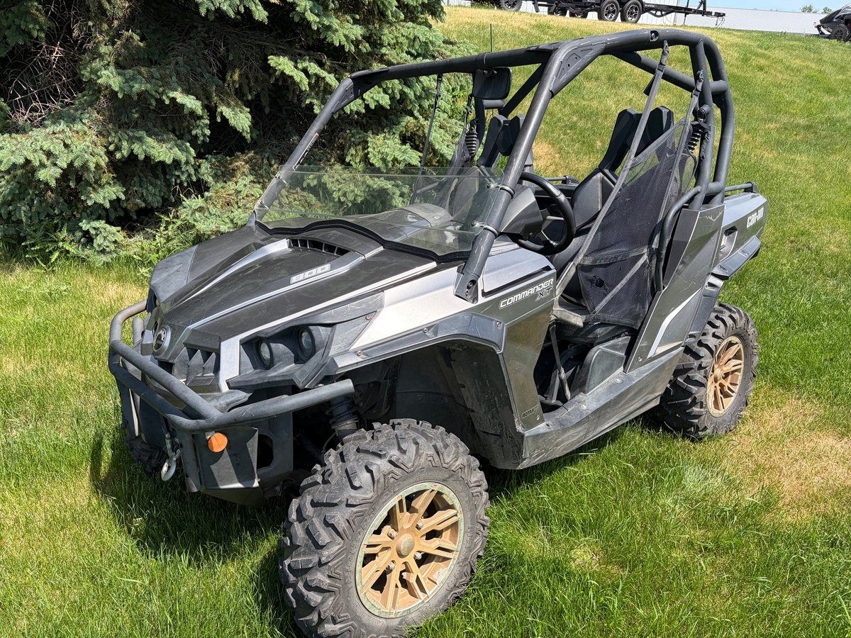2014 Can-Am CanAm Commander 700 XT 2014 - Sold Boat