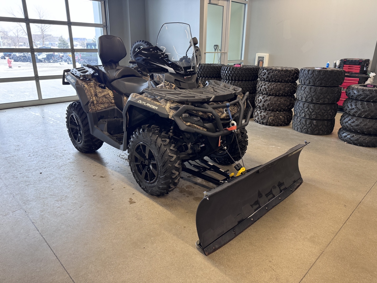 2023 Can-Am CanAm Outlander MAX XT 850 2023 - Sold Boat