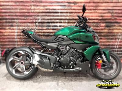 BOATZON | Ducati Diavel V4 Bentley 2024