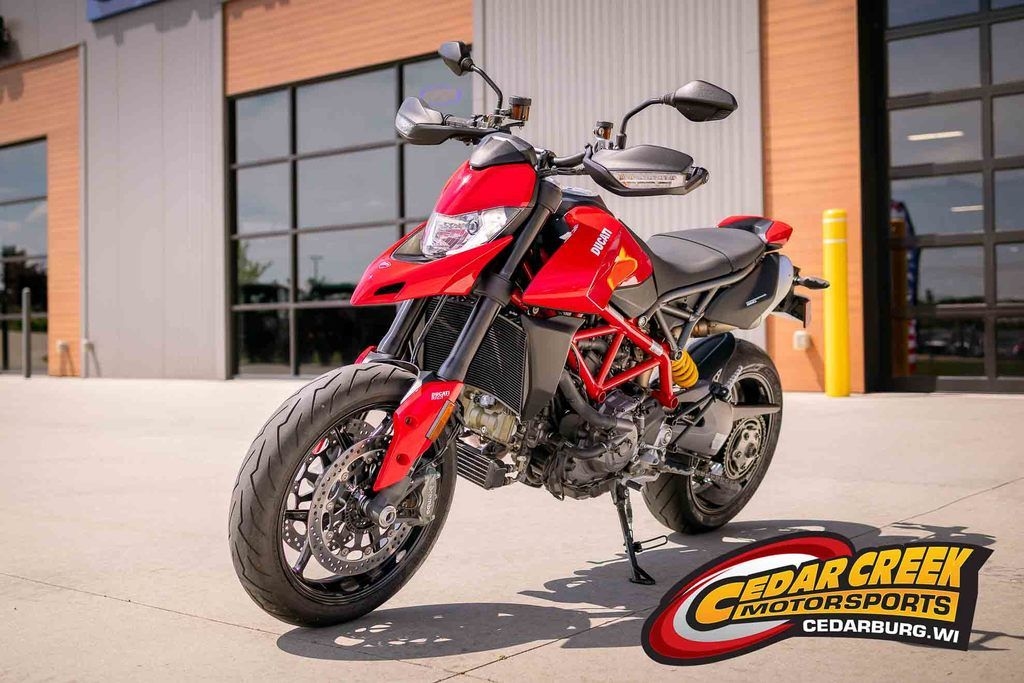 2022 Ducati Hypermotard 950 SP Livery - Sold Boat