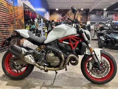 BOATZON | Ducati Monster 821 Star White Silk 2016