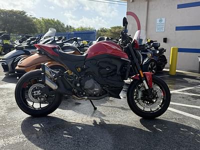 BOATZON | Ducati Monster Plus Red 2024