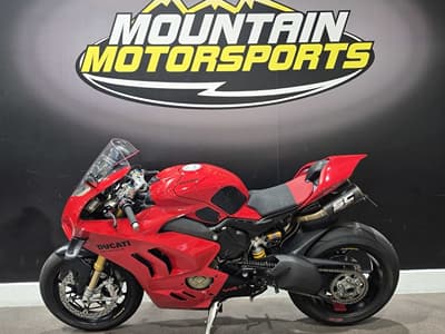 BOATZON | Ducati Panigale V4 Ducati Red 2023