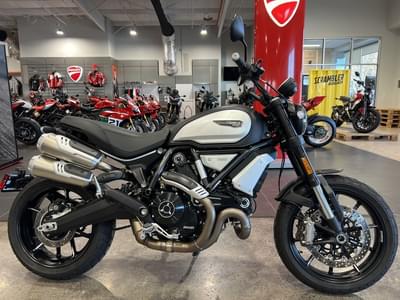 BOATZON | Ducati Scrambler 1100 Shining Black 2022