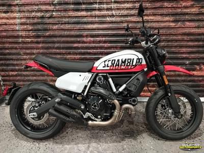 BOATZON | Ducati Scrambler Urban Motard Star White Silk and Ducati GP 19 Red 2023