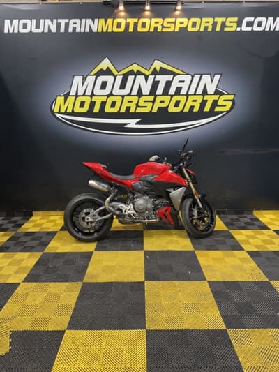 BOATZON | Ducati Streetfighter V2 2026