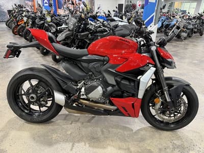BOATZON | Ducati Streetfighter V2 Ducati Red 2025