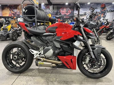 BOATZON | Ducati Streetfighter V2 Red 2024
