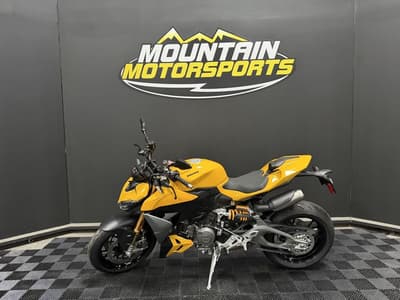 BOATZON | Ducati Streetfighter V2 S Ducati Yellow 2026