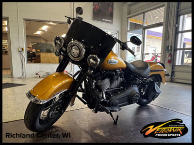 BOATZON | Harley-Davidson® FLHCS Heritage Classic 2023 BOATZON | Harley-Davidson® FLHCS Heritage Classic 2023