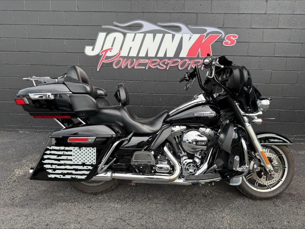 2015 Harley-Davidson® FLHTCU  Electra Glide Ultra Classic - Sold Boat