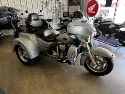 BOATZON | Harley-Davidson® FLHTCUTG Tri Glide Ultra 2023 BOATZON | Harley-Davidson® FLHTCUTG Tri Glide Ultra 2023