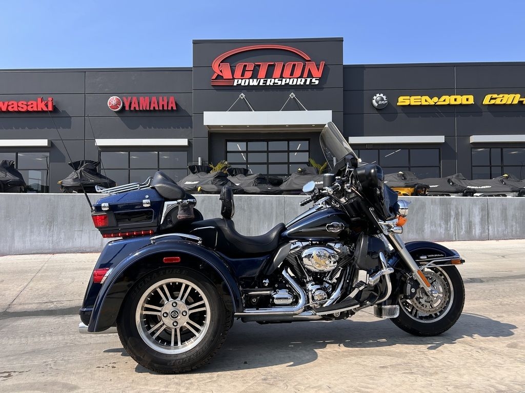 Harley-Davidson® FLHTCUTG  Tri Glide Ultra Classic 2012