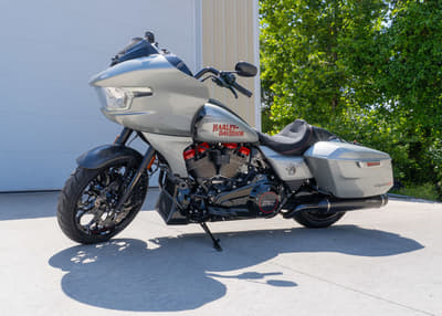 BOATZON | Harley-Davidson® FLTRXSTSE CVO Road Glide ST 2025 BOATZON | Harley-Davidson® FLTRXSTSE CVO Road Glide ST 2025