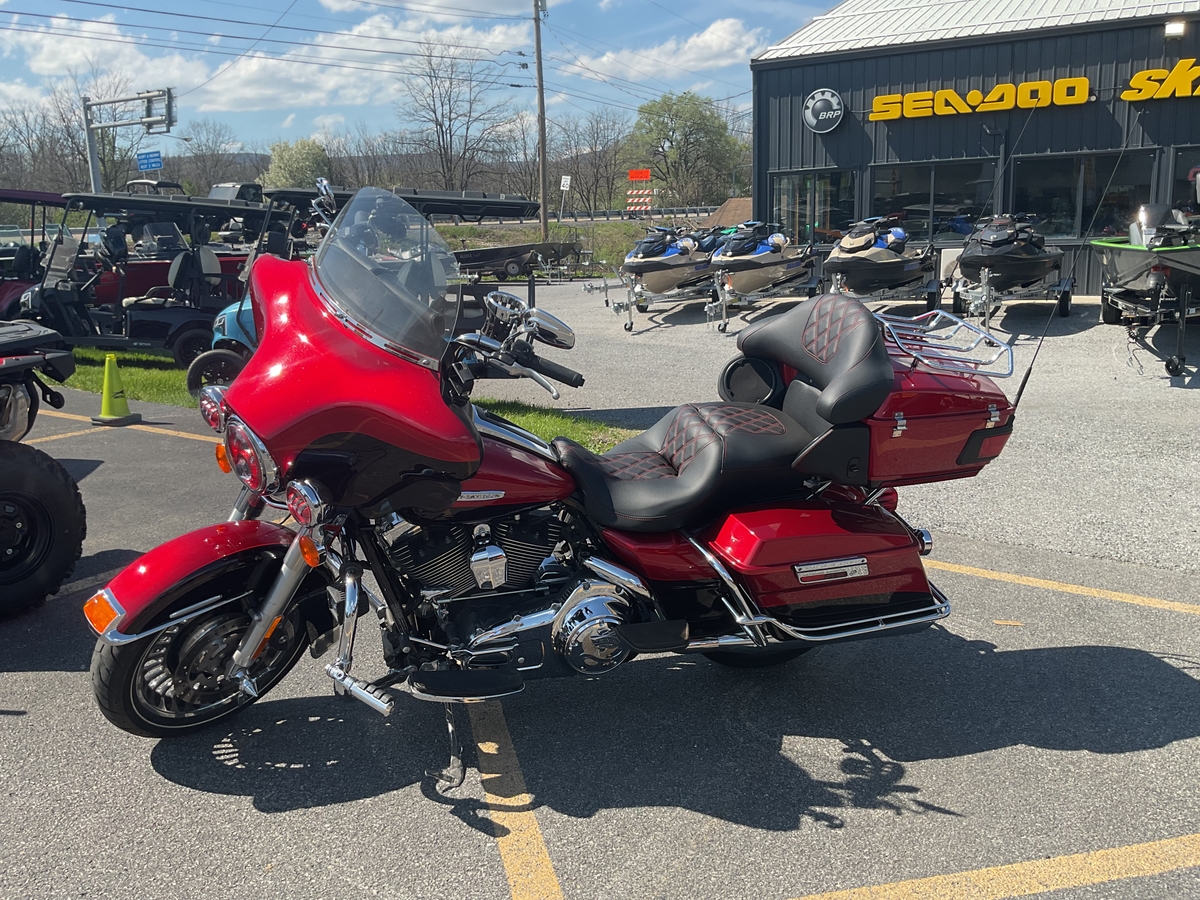 2013 Harley-Davidson® HarleyDavidson ULTRA GLIDE LIMITED 2013 - Sold Boat