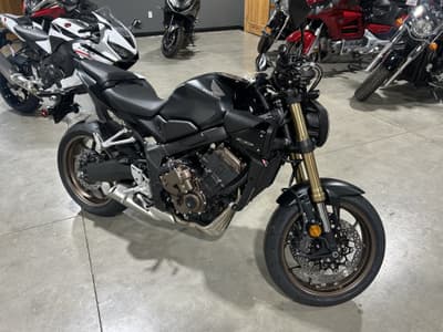 BOATZON | Honda CB650R ECLUTCH  Matte Black Metallic 2026