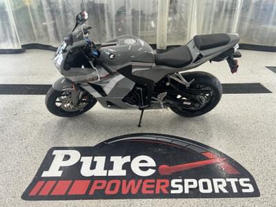 BOATZON | Honda CBR600RR Base  Deep Pearl Gray 2026