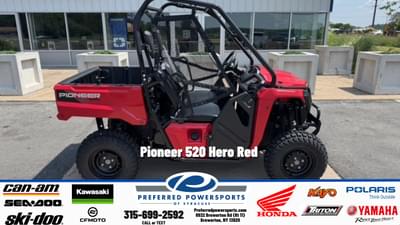 BOATZON | Honda Pioneer 520 Hero Red 2026