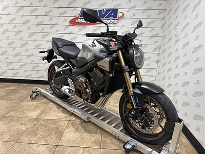 BOATZON | Honda® CB650R 2024