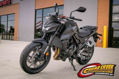 BOATZON | Honda® CB750 Hornet 2025 BOATZON | Honda® CB750 Hornet 2025