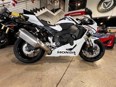 BOATZON | Honda® CBR1000RR 2026