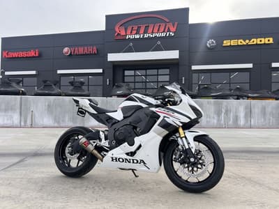 BOATZON | Honda® CBR1000RR 2025 BOATZON | Honda® CBR1000RR 2025