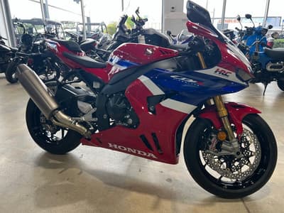 BOATZON | Honda® CBR1000SPT 2026