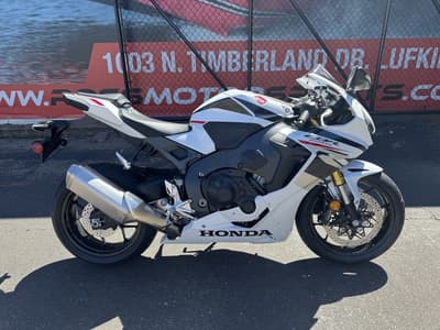 BOATZON | Honda® CBR10RRT 2026 BOATZON | Honda® CBR10RRT 2026