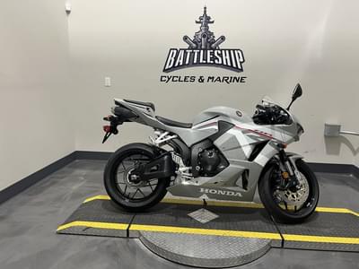 BOATZON | Honda® CBR600RRT 2026