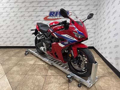 BOATZON | Honda® CBR650R EClutch 2025