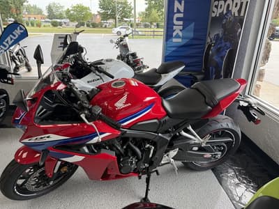 BOATZON | Honda® CBR650R EClutch 2026