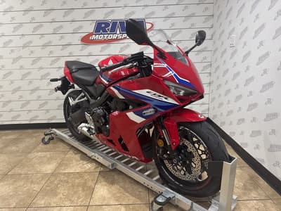BOATZON | Honda® CBR650R EClutch 2026