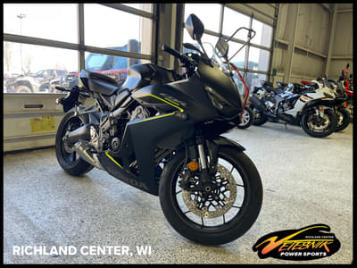 BOATZON | Honda® CBR650R EClutch 2026