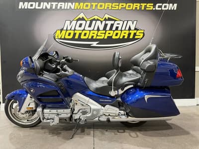 BOATZON | Honda® Gold Wing Airbag 2014 BOATZON | Honda® Gold Wing Airbag 2014