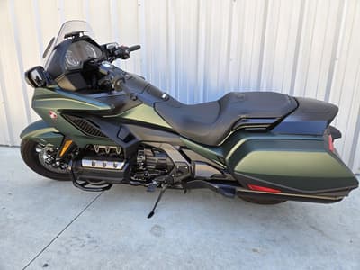 BOATZON | Honda® Gold Wing Automatic DCT 2024 BOATZON | Honda® Gold Wing Automatic DCT 2024