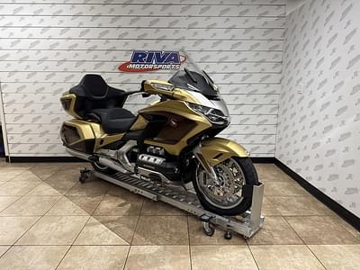 BOATZON | Honda® Gold Wing Tour 50th Anniversary DCT 2025
