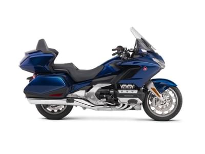 BOATZON | Honda® Gold Wing Tour Automatic DCT Pearl Hawkseye Blue 2019