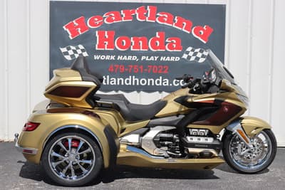 BOATZON | Honda® Gold Wing Tour CSC ENCORE DCT TRIKE 2025 BOATZON | Honda® Gold Wing Tour CSC ENCORE DCT TRIKE 2025